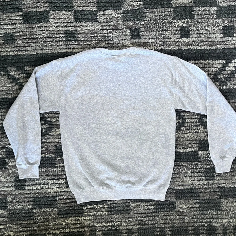 Disneyland Mickey Mouse Crewneck Sweatshirt Gray Size S Minimal Vintage Style - Picture 5 of 5